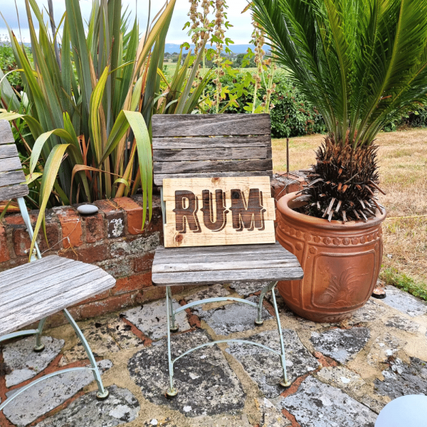Pallet Wood Rum Sign